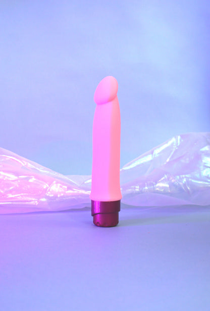 Luxe Purity Vibrating Dildo